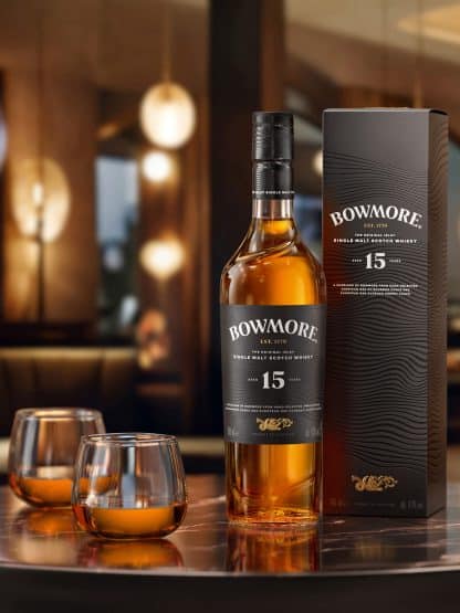 Bowmore 15 Year Old Islay Single Malt Scotch Whisky 70cl 3